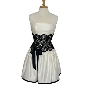 Jessica McClintock Strapless White Satin Mini Dress - Size 6